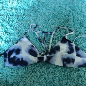 RVCA BIKINI TOP NWOT💓